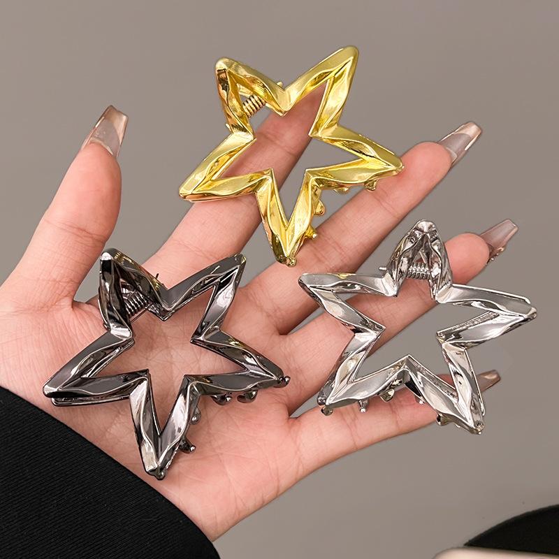 Kẹp Tóc Trung Bình Thiết Kế Ngôi Sao Cổ Điển SS24, Dành Cho Nữ, Kẹp Tóc Thắt Nơ Nửa, Kẹp Cá Mập Nhỏ Kẹp Tóc, Kẹp Tóc Cài Tóc Phong Cách Ngầu