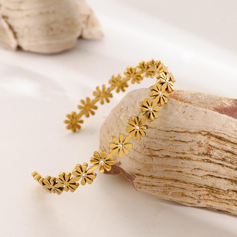 18K Gold Stainless Steel Little Daisy Pearl Opening Bracelet Ins Fashion Simple and Light Luxury Advanced Zircon Titanium Steel Bracelet 1