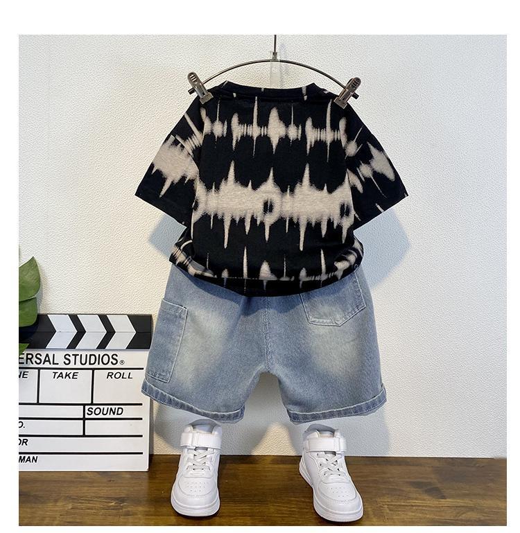 Product Introduction of Bộ Đồ Ngắn Tay Mùa Hè Cho Bé Trai, Phong Cách Phương Tây, Quần Đùi Denim Cho Trẻ Em, Thời Trang Mới 2024, Thiết Kế Xếp Ly Đẹp Trai, Quần Áo Mỏng Cho Em Bé 12