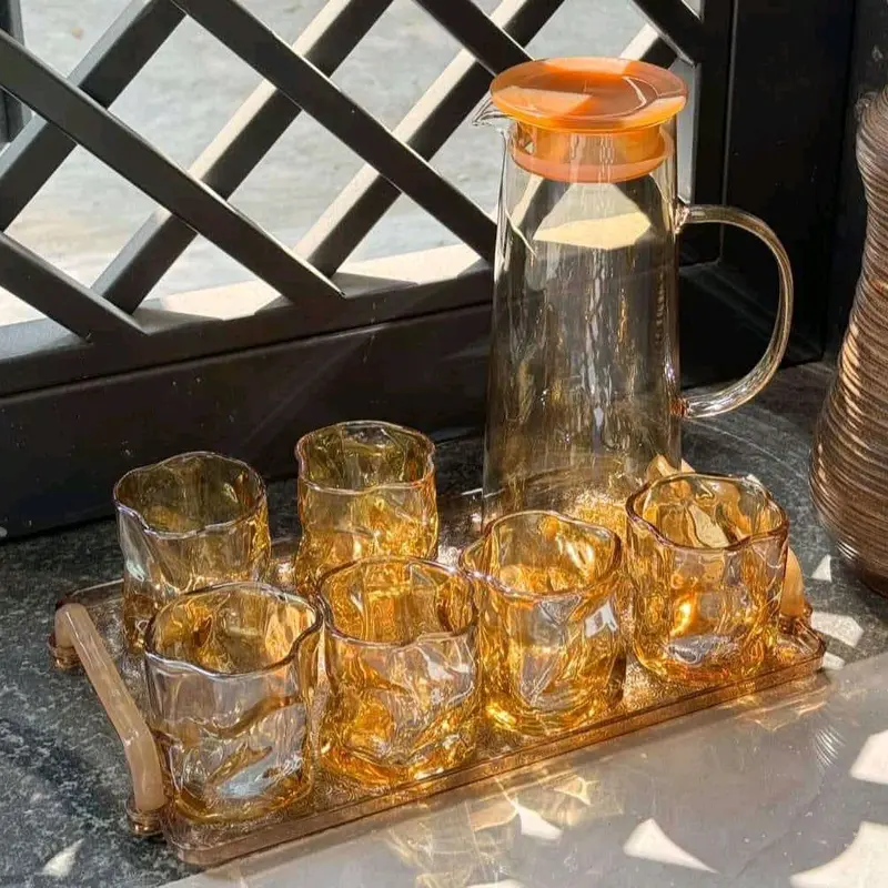 Bộ Bình Cốc lượn sóng phong cách bắc âu sang chảnh,mẫu mới nhất  .Bộ bình cốc kèm khay meka có chữ 7