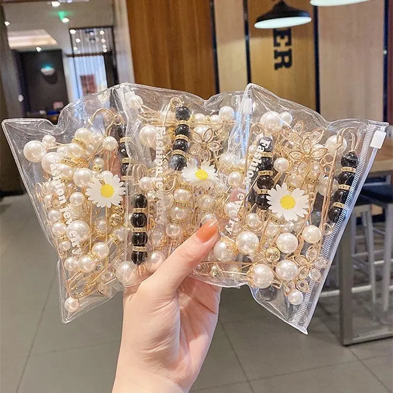 Korean version of the latest fashion anti-brooch pants pin,Metal Pants Waist Pin Pearl Brooch Clip Pants Jeans Skirt Brooches Adjustable Buckle Ladies Multi-purpose Pearl Brooch