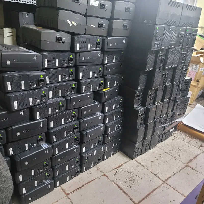 Bộ lưu điện 600va; ups cyberpower BU600E máy chay 12vdc chạy không ngắt chưa gồm ắc quy 4