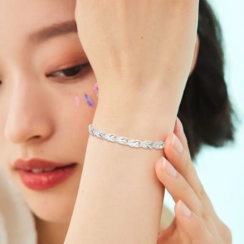 T3( Tặng lắc sò điệp ) Lắc tay hình thỏ 925  lấp lánh cực xinh 1