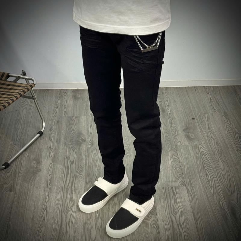 Quần Jean Đen Trơn Nam Phối 2 Dây Xích Khóa Ngang Mông Cao Cấp QC , Vải Co Giãn Tốt Hottrend