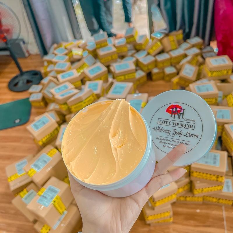 Kem CỐT Ủ VIP MẠNH HỦ 500GRAM dành cho da siêu ngâm đen, lỳ, da vàng, lờn kem ( hỗ trợ trắng da )