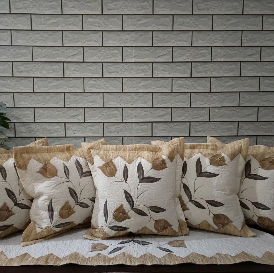 Set sarung bantal lukis warna cream uk.40x 40 / uk.45×45
