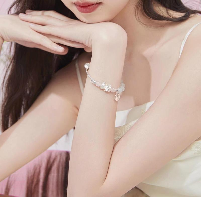 Product Introduction of Vòng tay ADELA GEMS ,Trang Sức Vòng Tay & Lắc Tay Tỳ Hưu Mix Đá Mã Não Thiên Nhiên May Mắn Sức Khỏe Tặng Kèm Hộp Đựng 14