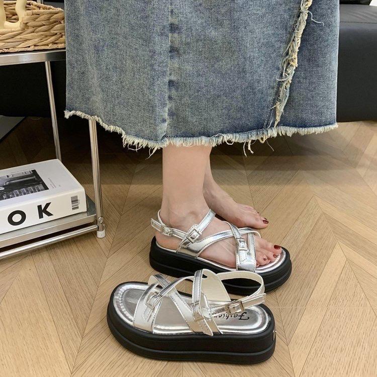 Giày sandal nữ đi học đi làm có quai hậu đế bánh mì đế cao 5 cm kiểu ulzzang giá rẻ JAENIA GD064
