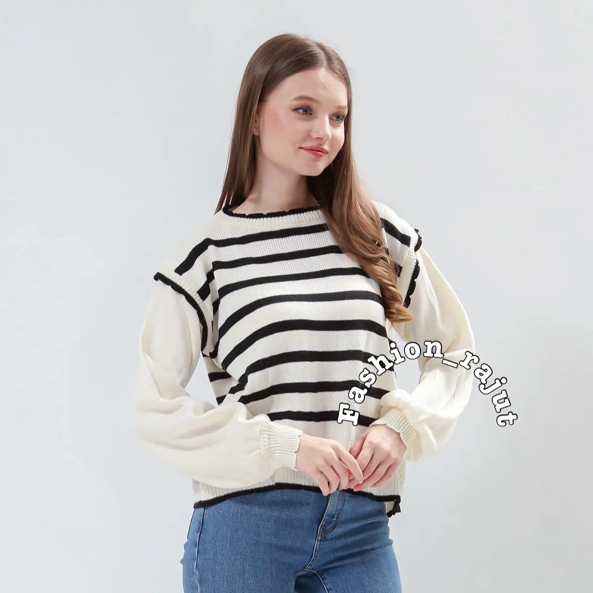 Emica Bluse Rajut Ruflle Stripe Lengan Balon