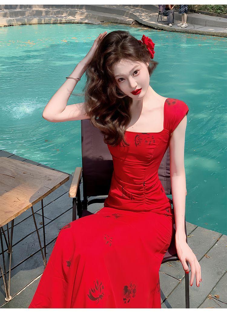 Product Introduction of Váy Hai Dây Vest Cổ Vuông Màu Đỏ Pháp, Đĩa Xanh Ăn, Chiang Mai Hoa Hồng Đỏ, Váy Tiệc Trà Đuôi Cá, Váy Đi Kỳ Nghỉ Cho Nữ, Năm 2025 Dress Women 13