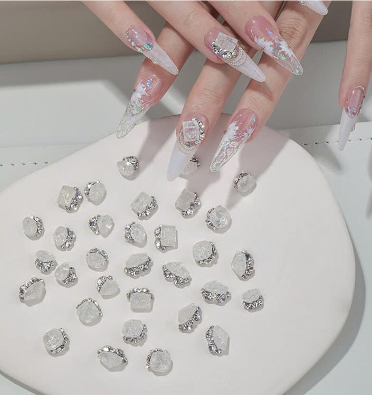 charm đá trang tsi móng siêu xinh nhé ạ 1