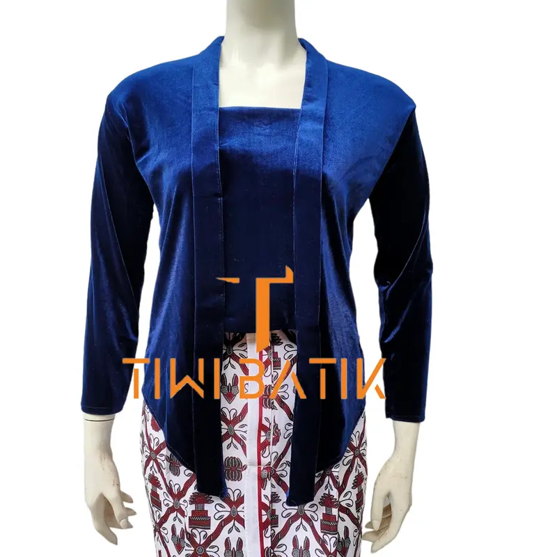 Kebaya Bludru Wanita Adat Jawa 4