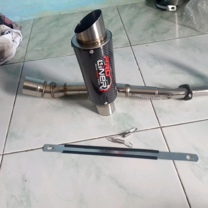 Gambar knalpot racing proliner carbon ,carbon proliner , untuk vixion, fu, Byson,mx king, Jupiter MX, Verza,cb150r,cbr,ninja , dan segala motor kopling Bulat Motorcycle dari at knalpot racing 28_NEW Kab. Purbalingga 5 Tokopedia