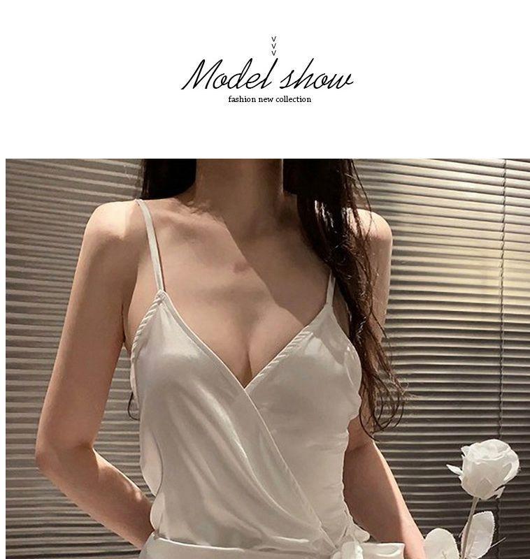 Product Introduction of Women's Nightdress Autumn Winter Sexy Sexy Pure Desire Backless Dress Slip Dress Lace-up Romantic Pajamas Home Wear 2