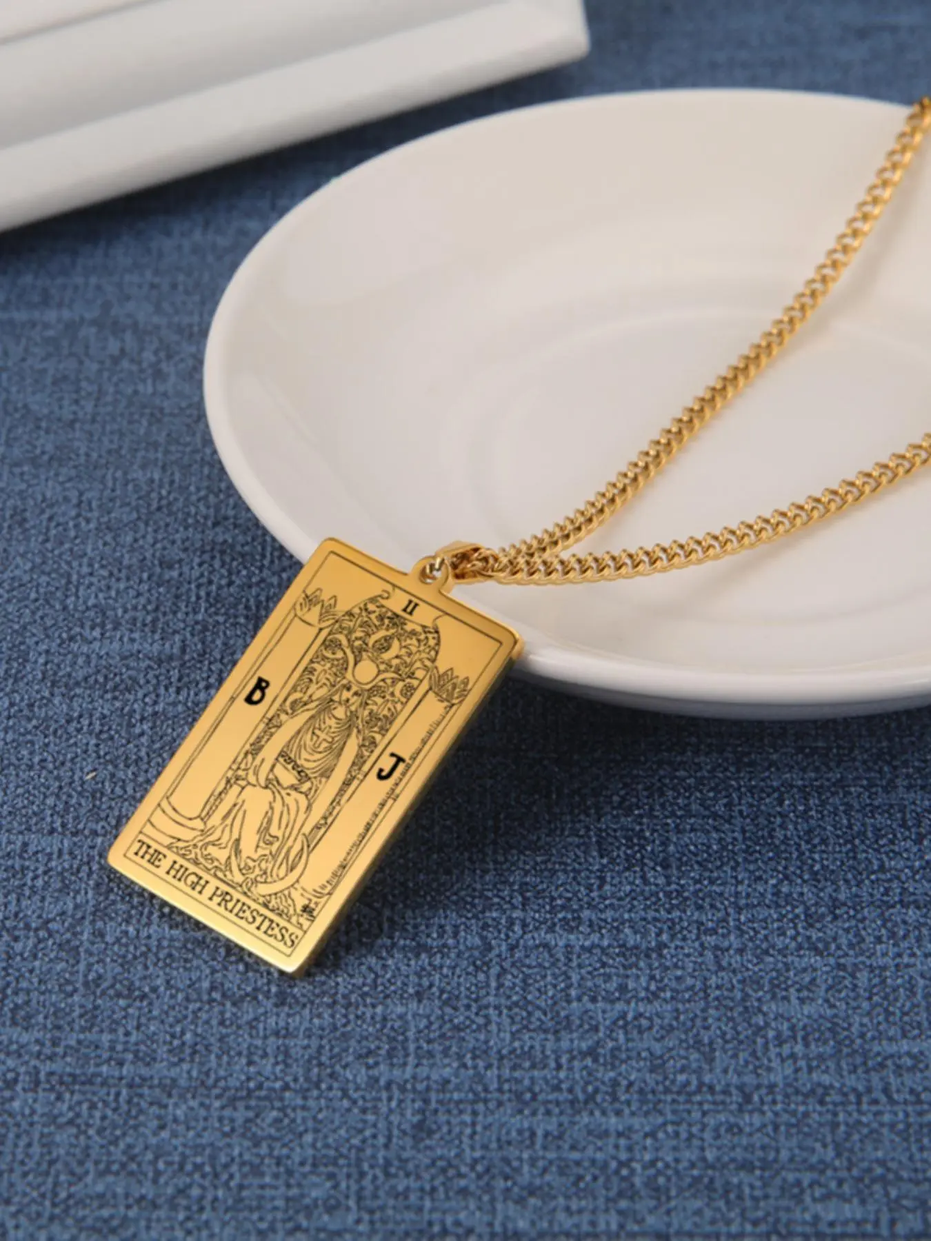 Unisex Street Trend Tarot Design Pendant Necklace, Vintage Retro Trendy Matching Necklace, Chic Jewelry As Birthday Gift for Girlfriend & Boyfriend