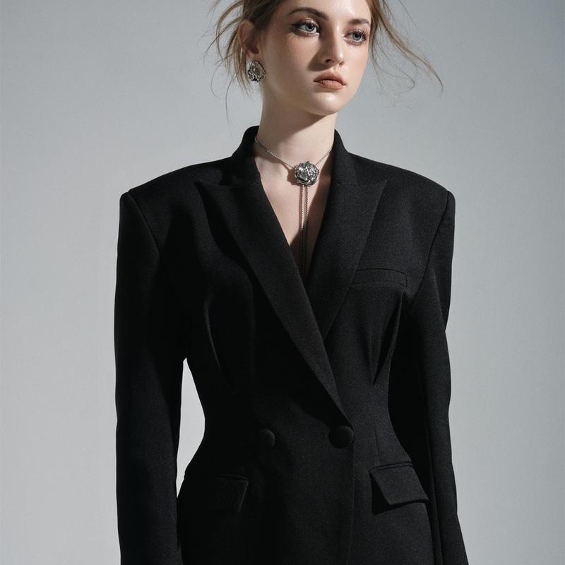 [ESTHER] Áo Blazer chiết eo cá tính - Alix Blazer - Đen