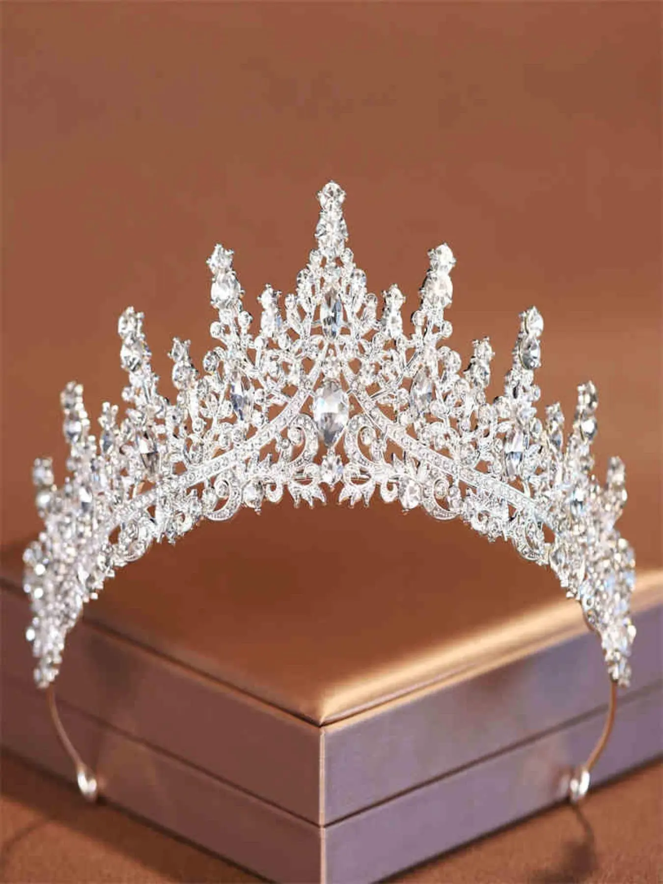 Women's Elegant Glittering Crown, Exquisite Bridal Headwear for for Wedding Party & Formal Occasions, Fashion Luxury Hair Accessories for Women & Girls