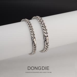 Gelang Tangan Cuba, Bulat Digilap, Niche mewah, Reka Bentuk Mudah dan Elegan, Diperbuat daripada Keluli Titanium, Sesuai untuk Lelaki dan Wanita, Personaliti Lelaki Bergaya, Aksesori Lelaki, Aksesori Wanita Bangles Bracelets lustful  jewelry