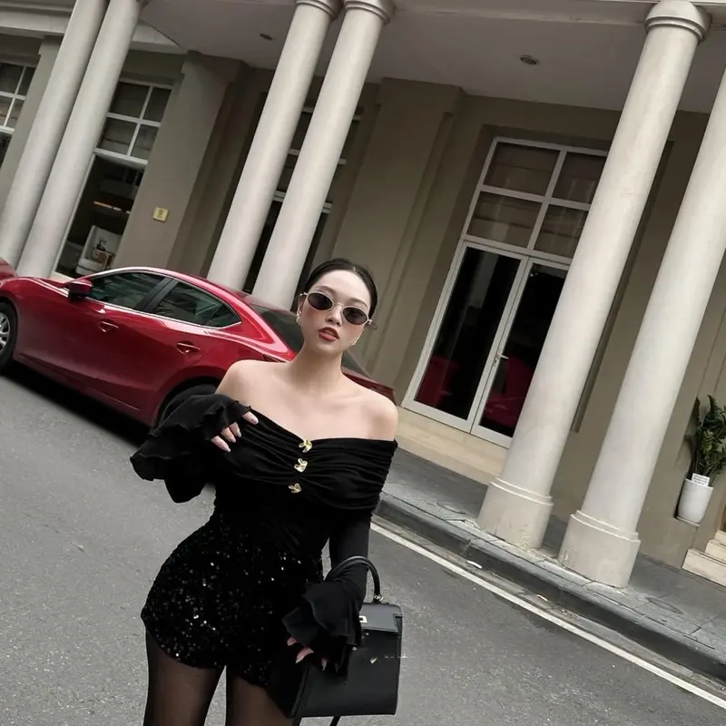 Sét nữ sang chảnh - Sét áo trễ vai cúc vàng quần kim sa bling full màu 1451 CN Women 1