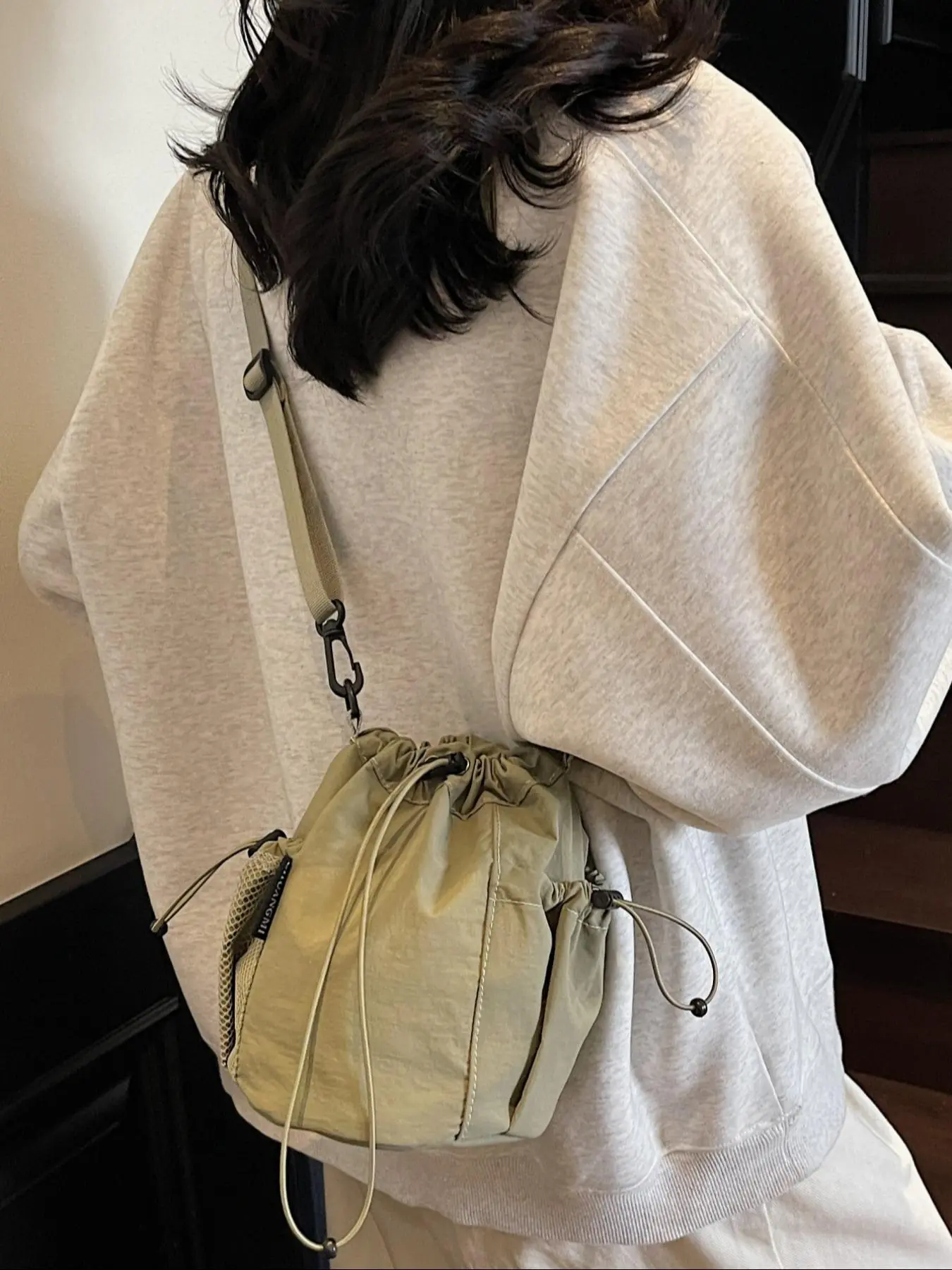 Women's Solid Color Bucket Bag, Fashionable Drawstring Design Crossbody Bag for Daily Used, Casual Trendy Versatile High-quality Daily Commuting Bag