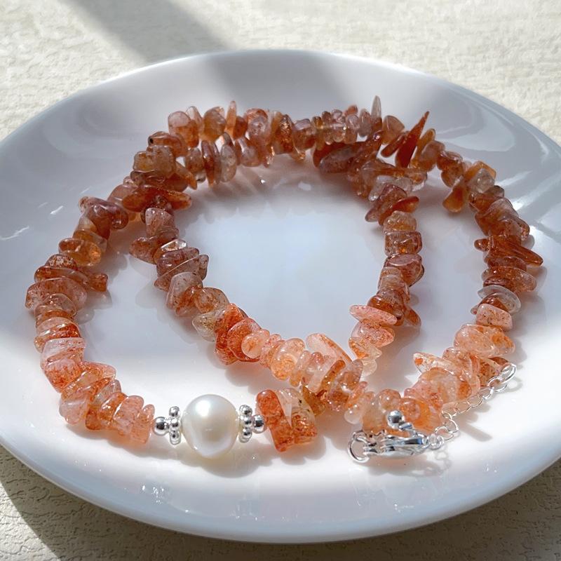 Natural crystal jewelry, gravel-shaped gold strawberry crystals, freshwater pearl bracelet, clavicle chain, sweater chain 2