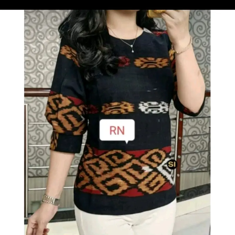 Atasan Tenun  Motif Tenun Kantor Wanita Baju Hitam 4