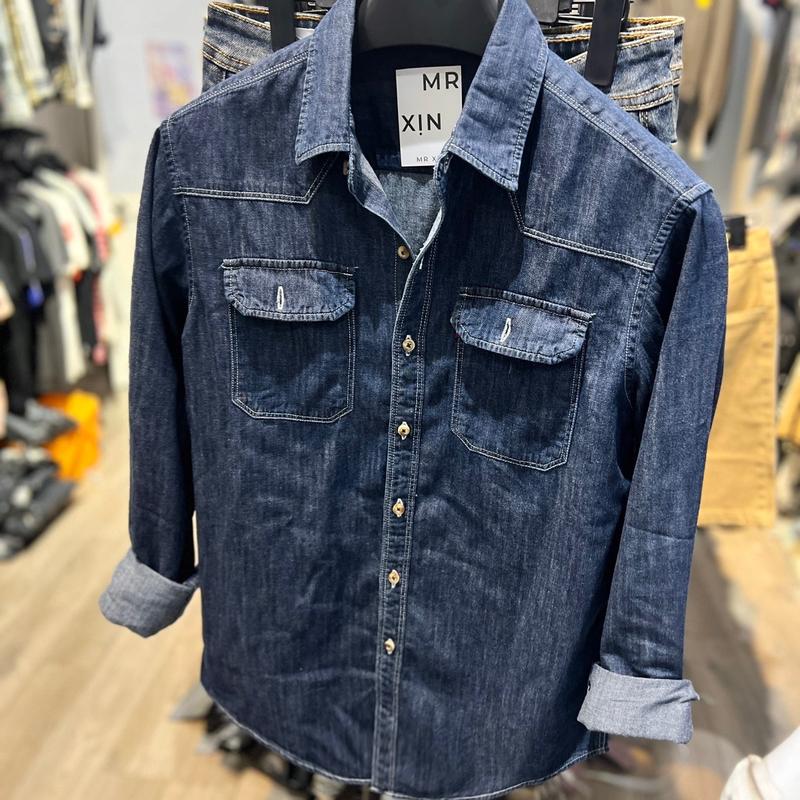 Mẫu Sơmi nam chất  Denim dày dặn kiểu  2 túi  mạnh mẽ với form Slimfit  mặc tôn  dáng  thích hợp mặc hàng ngày, đi làm đi chơi trẻ trung khỏe khoắn Menswear Áo Có Cổ Shirt Có Túi dài tay sominam dep somidep