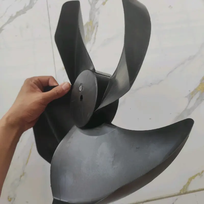 Cánh quạt hơi nước các loại đường kính 30,32,34,35,38,40cm QuạT Fan đeo tích điện quạt tích điện pin trâu quatdien quat 7