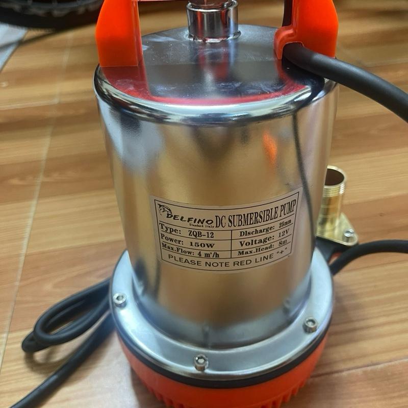  Máy Bơm thả chìm sử dụng điện 12v dòng 15A thương hiệu delfino   loại cao cấp cánh nhựa phíp   
