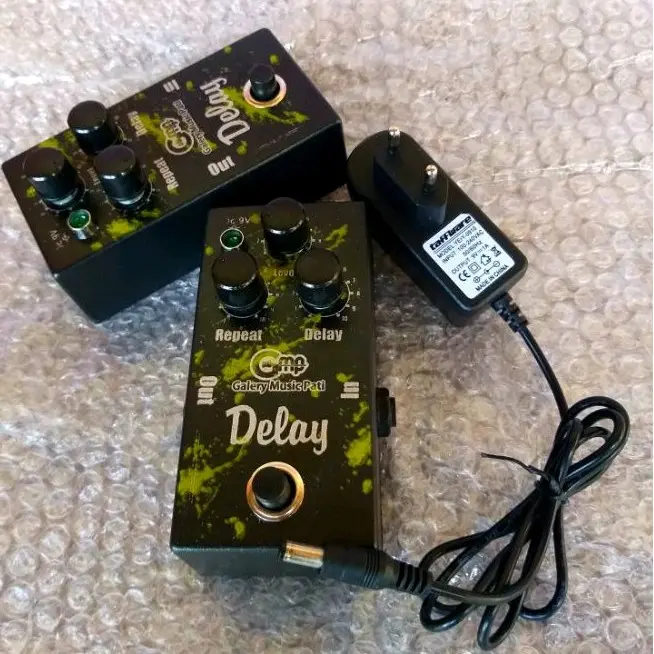 efex stombox DELAY dan Adaptor 9volt 0