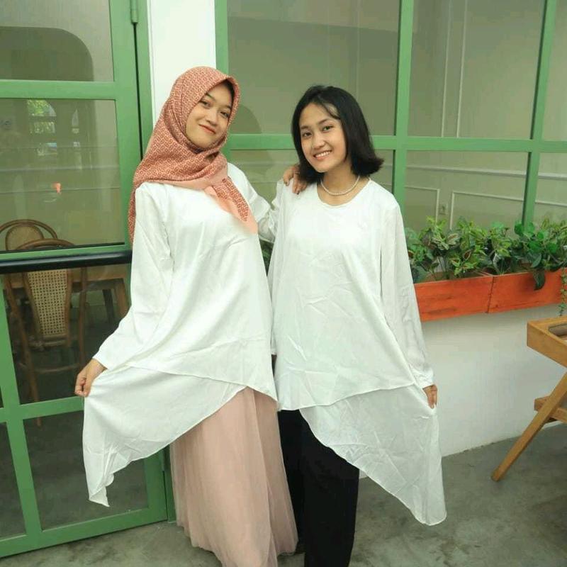 BriteMind - Tunik Putih Urai / Sayap Belah Polos 1