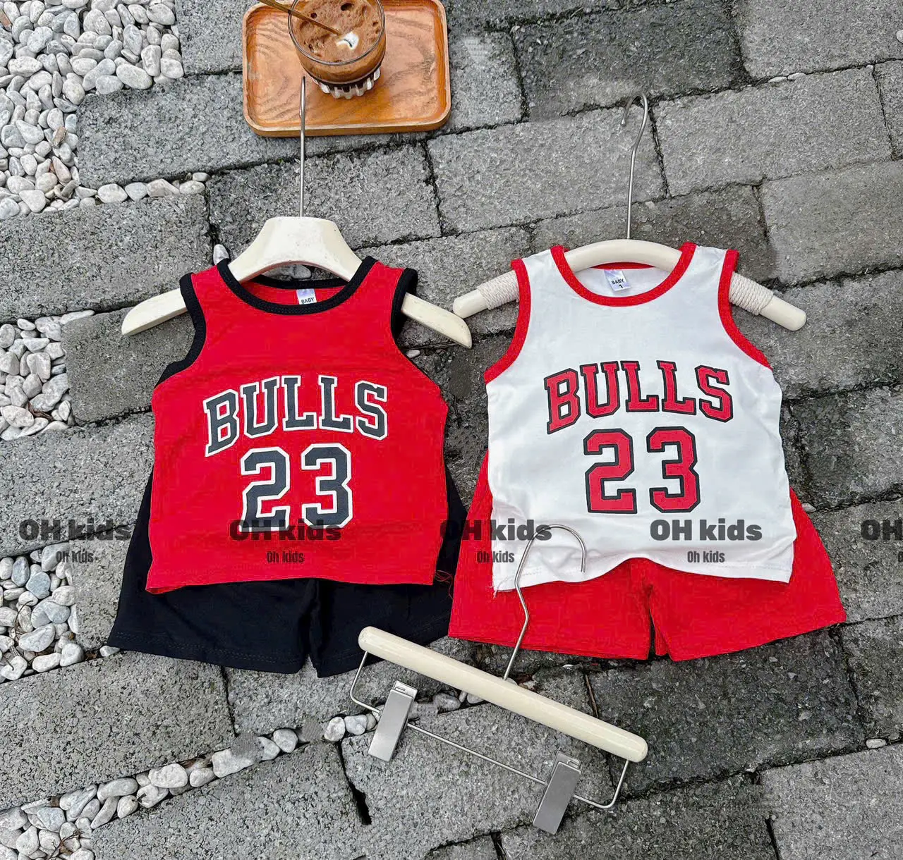 Bộ quần áo ba lỗ thể thao BULLS chất cotton mát cho bé trai bé gái 8-18kg