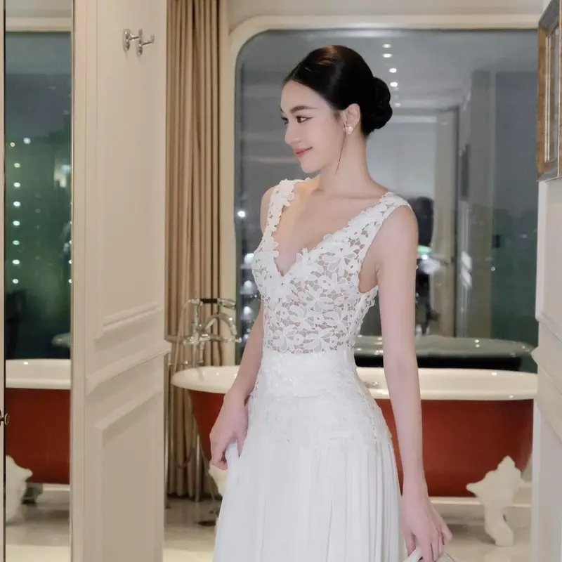 Sét thiết kế - Sét áo ren hoa phối chân váy xoè nhún dáng dài 1337-CN Women Nữ Top Nhung Viền Ren 0