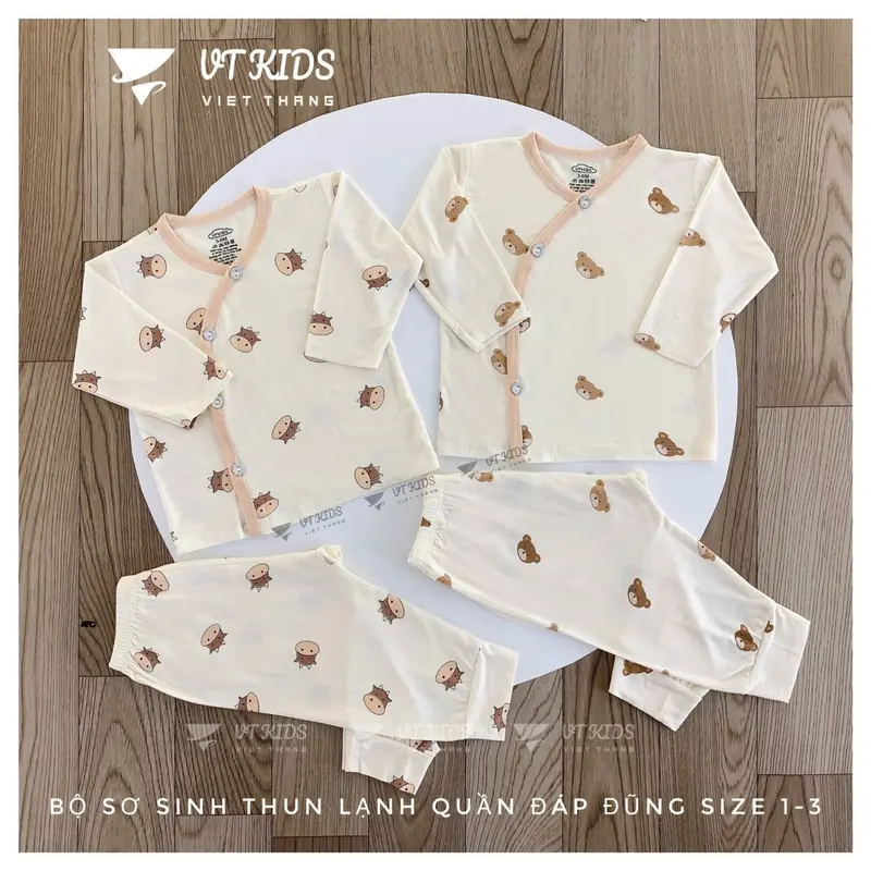 (Tặng vòng dâu) Combo 3 bộ - 5 bộ quần áo dài tay khuy chéo màu kem quần đáp đũng vải thun lạnh petit cho bé từ 3-9kg 1