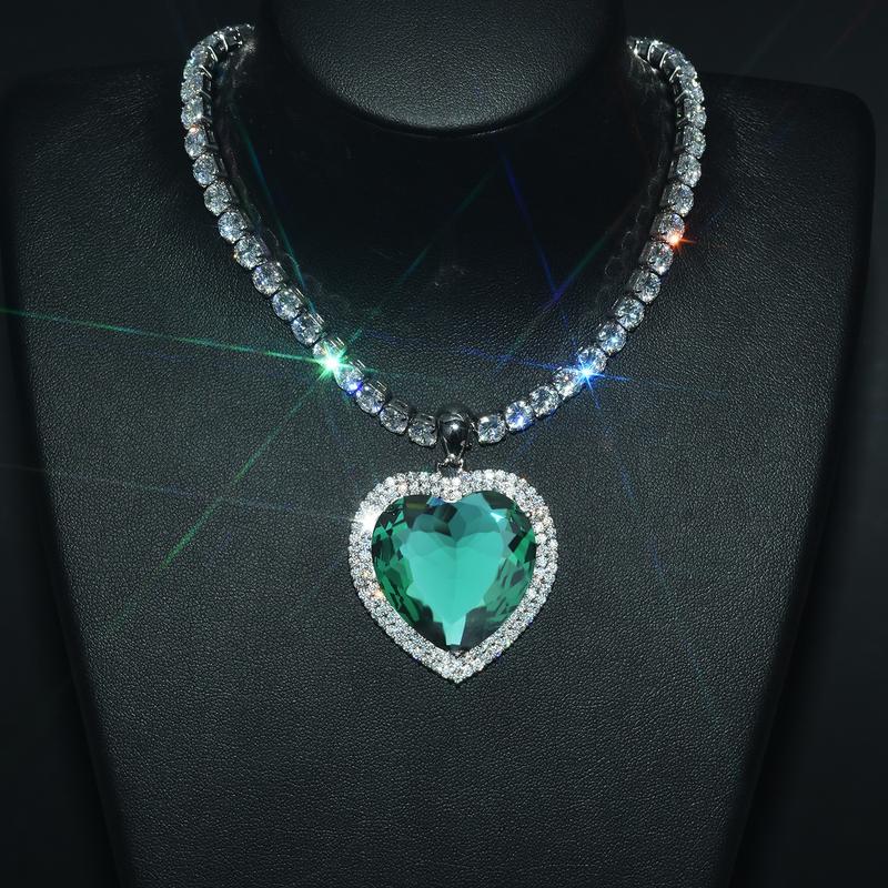 Product Introduction of Live Streaming Hot-Selling European and American Fashion Exaggerated Heart Ocean Heart Necklace Trendy New Claw Chain Clavicle Chain Pendant stress rings tyla water necklace indian jewelry jewelry clicker septum nail rings 4