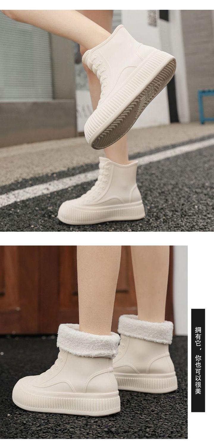 Product Introduction of รองเท้าบูทกันฝน, แจ๊กเก็ตแฟชั่นสตรี, มาใหม่, รองเท้าฝนสั้น, กันลื่น, กันน้ำ, รองเท้าบูทกันฝนในคลัฟฟ์กลาง, เหมาะสำหรับทำงานครัว, จับทะเล, รองเท้ายาง 7