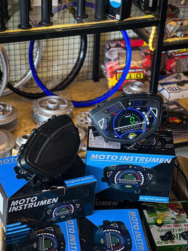 Đồng hồ điện tử Plus / LCD MỚI 2024 cho sirius ( KHÔNG LẮP ĐƯỢC CHO SI50 PHẢI CÂU DÂY LẠI KHÔNG CẮM GIẮC NHƯ ZIN ) ) / ex135 Phụ Kiện Phụ Tùng