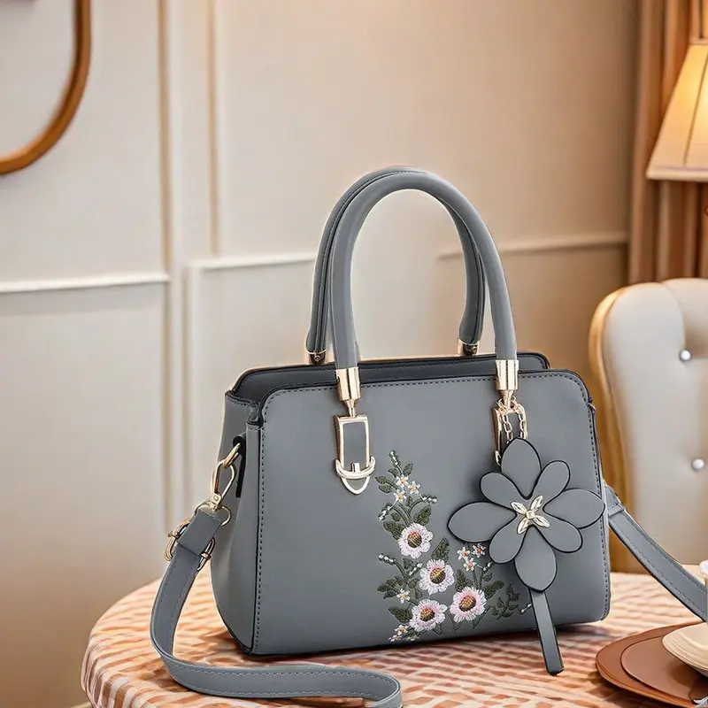 Túi Messenger Da Thật, Cảm Giác Xúc Giác, Thích Hợp Cho Mẹ TRUNG NIÊN, Cỡ Nhỏ Và Lớn, Phong Cách Phương Tây Mới, Dễ Phối Đồ Thường Ngày, Sức Chứa Lớn, Được Đánh Giá Cao Vượt Quá 99% Cùng Phong Cách, Năm 2025 Bag Nữ 5