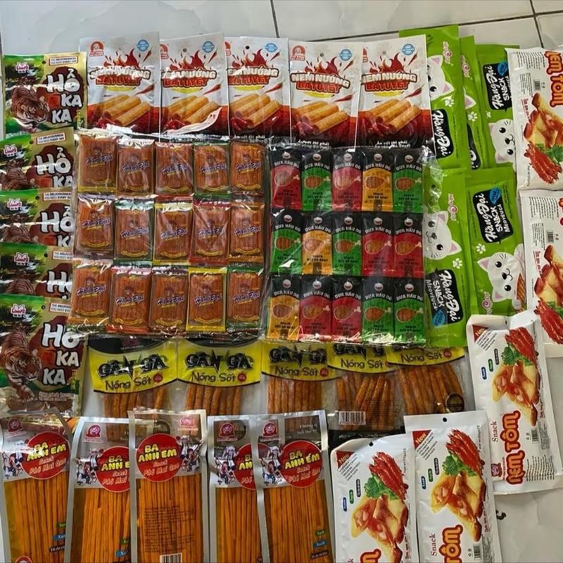 Combo 150 món ăn vặt cực cuốn: 60 snack đùi bò dưa hấu 60 sườn dê hằng đại 5 nem nướng phên 5 snack mèo yêu cá,5 nem tôm,5 phô mai que tặng 5 gân gà,5 hổ kaka ngon