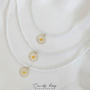 CandyBerry Accessories สร้อยคอลูกปัดแต่งจี้ดอกเดซี่เกาหลีเกาใจ วัสดุเกรดพรีเมี่ยม ความยาว 38 ซม. สายสลิงแข็งแรง จี้เรซินเคลือบ อะคลิลิค ดินปั้น พลาสติก สำหรับแต่งตัวและเที่ยวทะเล รุ่น CN-012