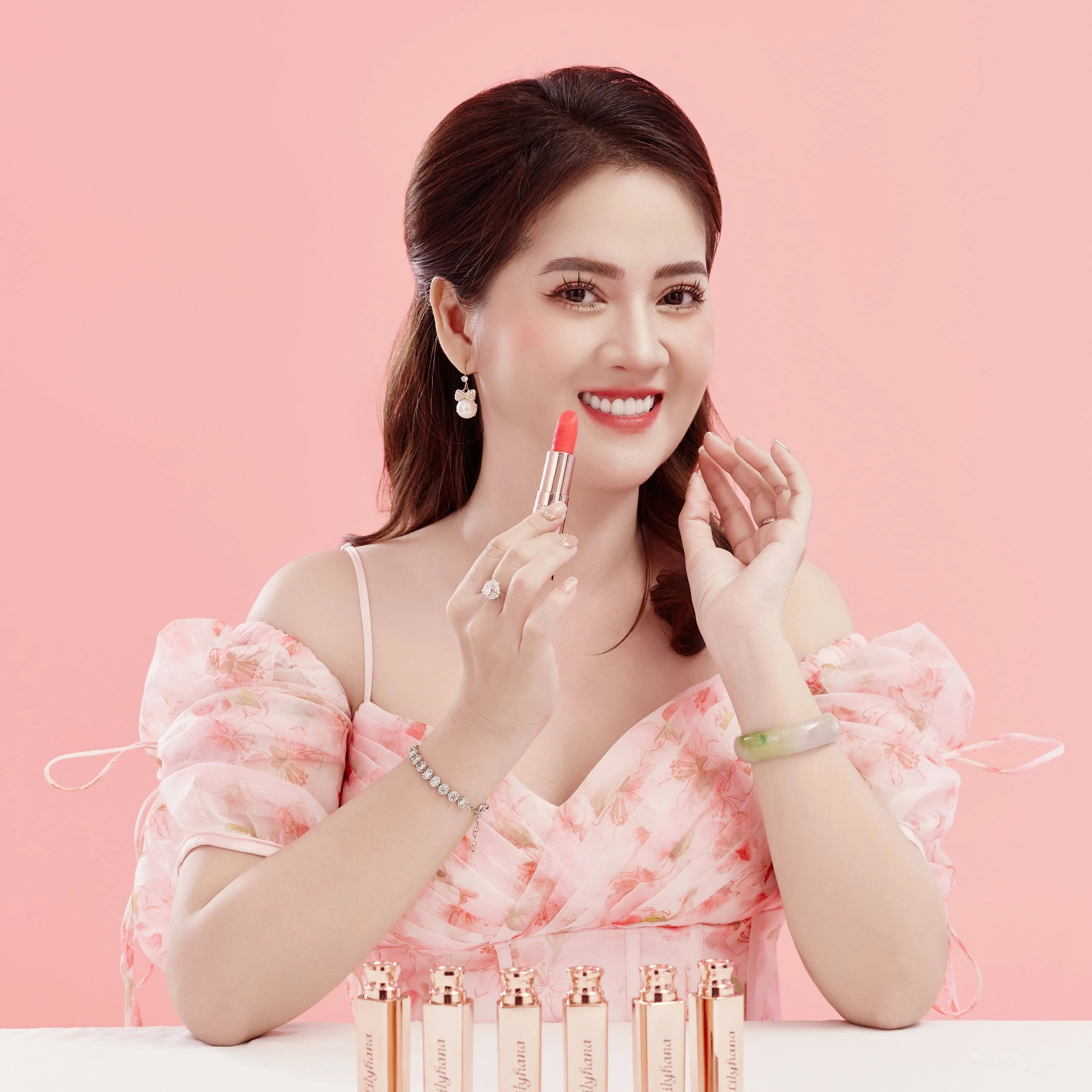 Son Dưỡng Lilyhana N6 Hồng Baby mềm mịn, hỗ trợ nuôi dưỡng phục hồi cho môi . KLT 4g - Mỹ Phẩm Hồng Loan Son Môi