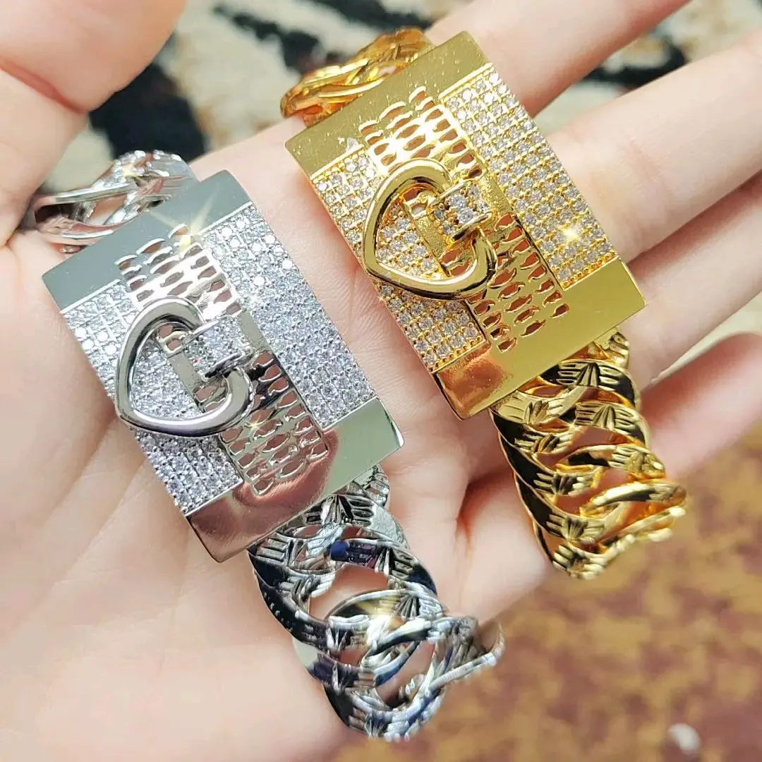 gelang plat love