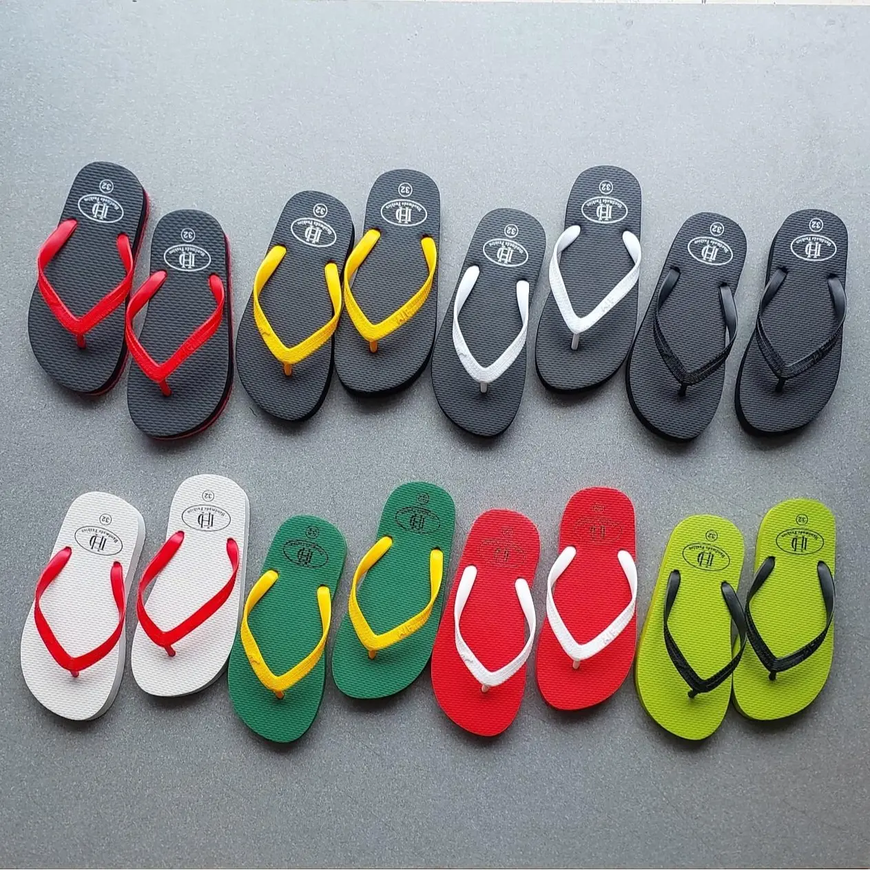 Dép xỏ ngón bé  (đặt tăng 1 size), chất liệu đế cao su chống trơn trượt quai mềm dẻo size 25-36.
