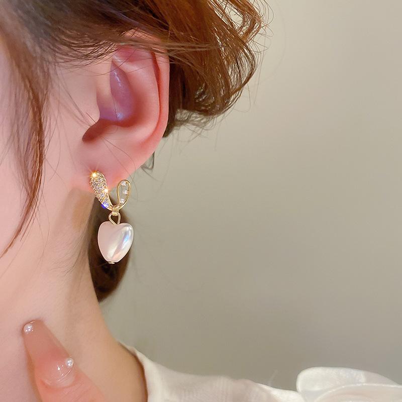 Product Introduction of Korean Casual Elegant Rhinestones Beads Heart Stud Earrings Women Girls Birthday Engagement Ear Accessories #earringstyle #earring 5