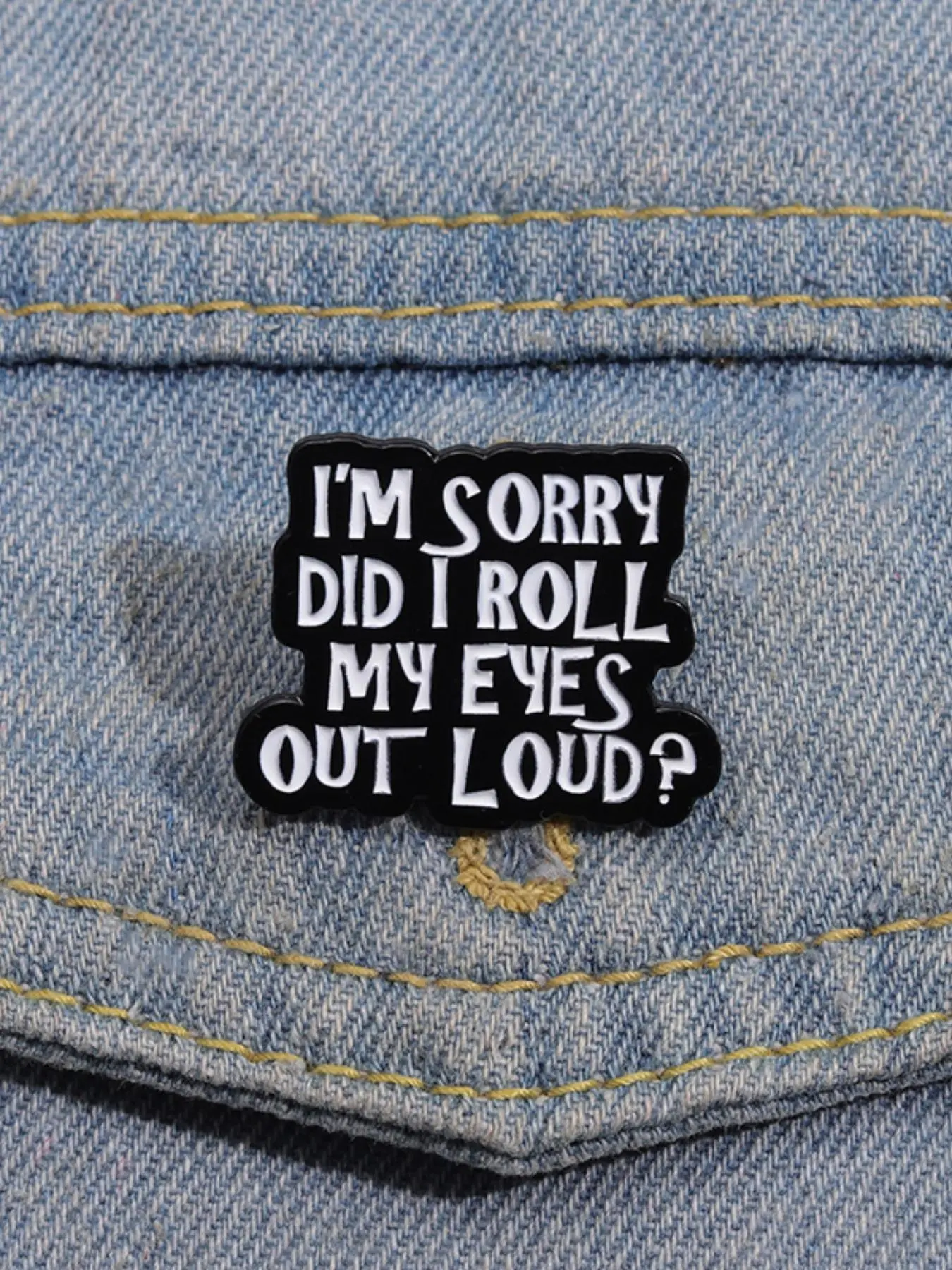 Letter Pattern Brooch Pin, Fashion Alloy Badge for Hat & Backpack & Clothing for Men and Women, Unique Y2k Accessories for Parties and Daily Outfits, Creative Gift, Valentine's Day Gift, Jewellery for Women