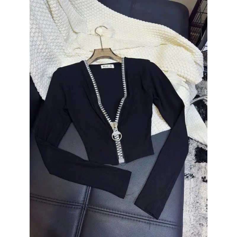 ÁO THUN TAY DÀI PHỐI DÂY KÉO SIÊU TO, áo kiểu nữ phong cách, dây kéo làm điểm nhấn siêu cá tính Top Women | BigBuy360 - bigbuy360.vn