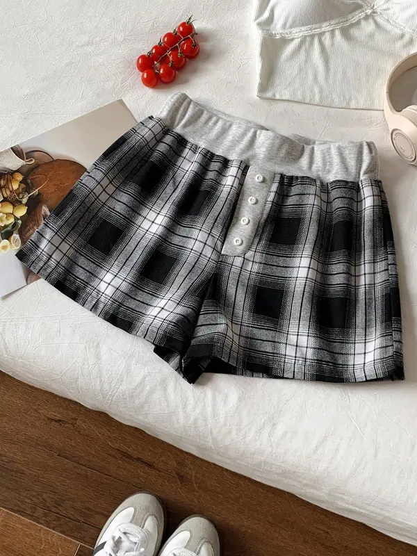 Women's Plaid Print Button Decor Shorts, Casual Fashion Short for Daily Wear, Ladies Bottoms for Summer 3
