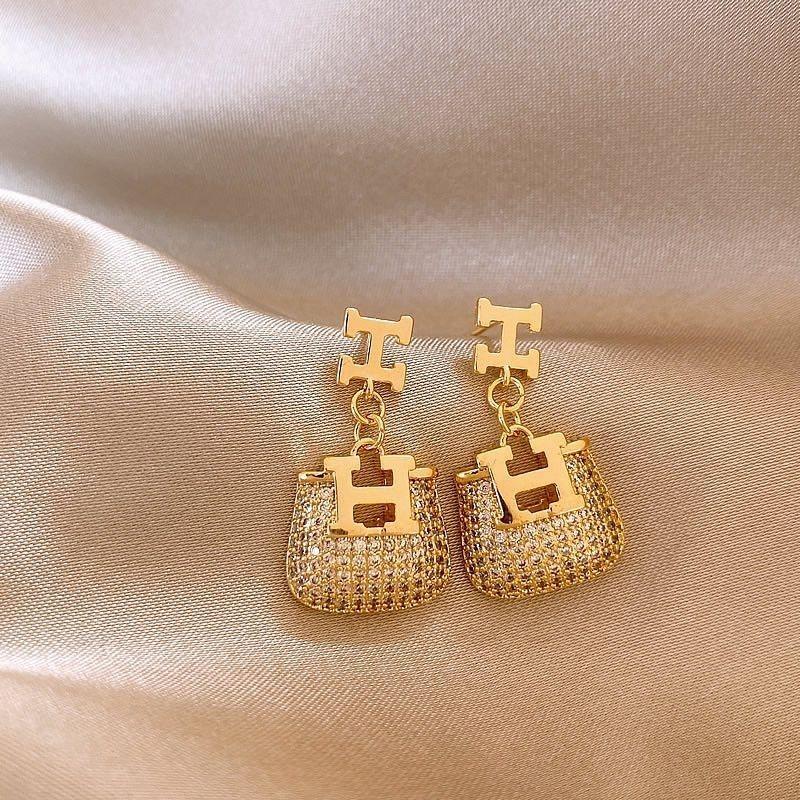  Bông Tai Túi Chữ H Đính Kim Cương Toàn Bộ Bông Tai Đinh tán Độc Đáo Cảm Giác Cao Cấp Thanh Lịch Của Phụ Nữ Hàng Mới Về Bán Chạy Giá Cả Phải Chăng Năm 2025 