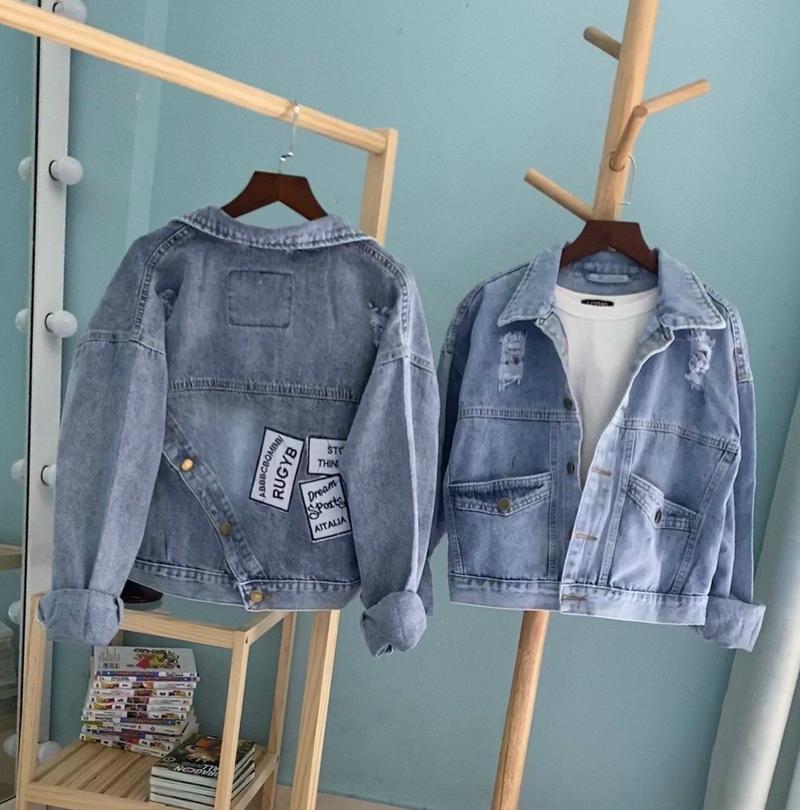 Product Introduction of Áo khoác jean nữ màu đen có túi ngoài phối tà chéo form croptop và vừa size 39-4kg BB Lady.Shop 9