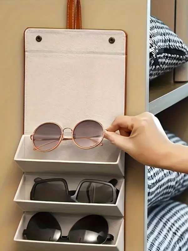 Simple 5 Slot Brown Sunglasses Storage Organizer, Trendy Foldable Travel Case with Multiple Glasses Hanging Hole, Portable Eyewear Display Box for Travel, Travel Essentials 8